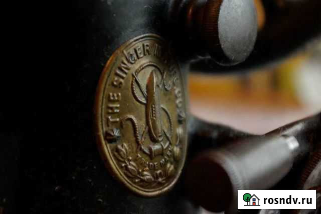 Антикварная швейная машинка Зингер Керчь - изображение 1