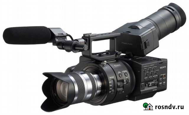 Видеокамера Sony NEX-FS700EK Kit Silver 18-200 Санкт-Петербург - изображение 1