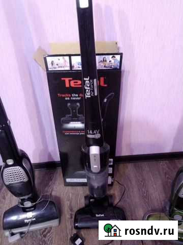 Пылесос вертикальный, беспроводной,аккумуляторный Волгоград - изображение 1