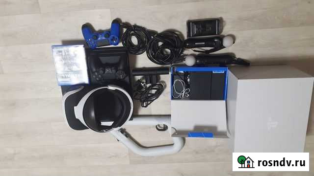 PS-4 pro. + шлем VR+ два мувика +автомат +игра Дзержинск - изображение 1