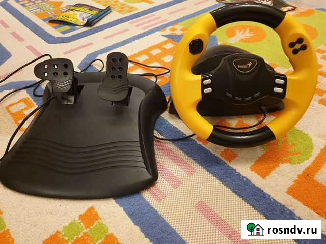 Игровой руль с педалями Genius Москва - изображение 1