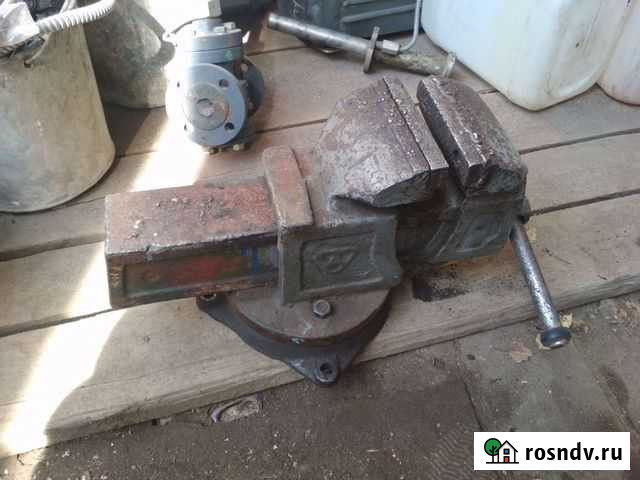 Тиски слесарные бу Глазов - изображение 1