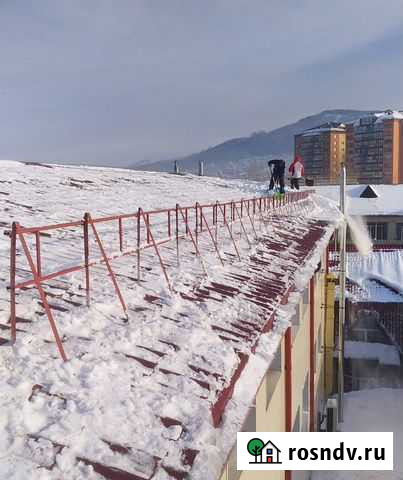 Очистка кровли уборка снега наледи с крыш. счет Горно-Алтайск - изображение 1