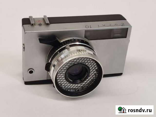 Пленочный фотоаппарат Зоркий 10 Сосновый Бор - изображение 1