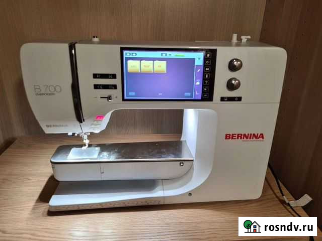 Вышивальная машина Bernina B700 Санкт-Петербург - изображение 1
