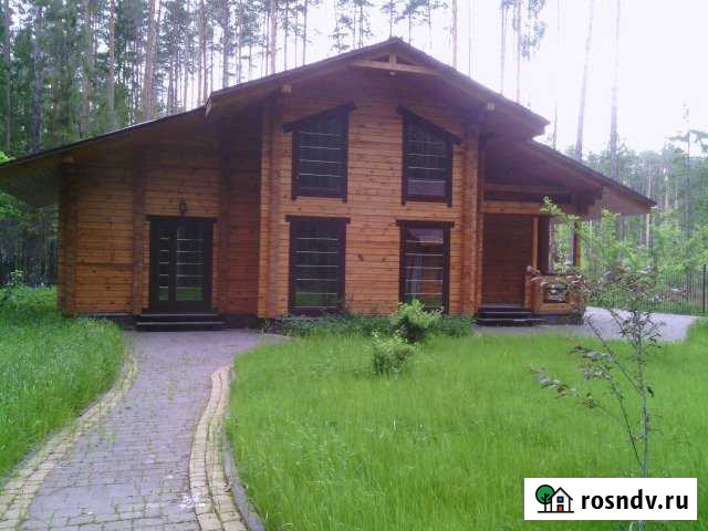 Коттедж 200 м² на участке 8 сот. в аренду посуточно в Брянске Брянск - изображение 1