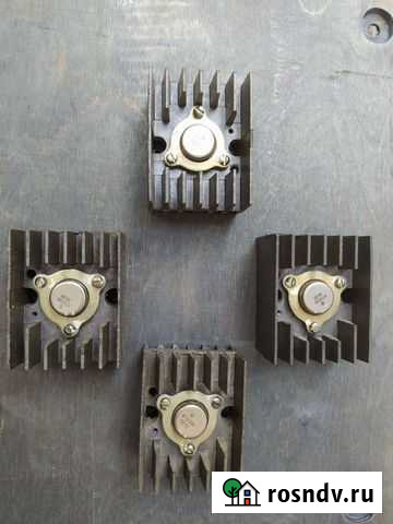 Транзистор кт 808а с радиатором Краснодар - изображение 1