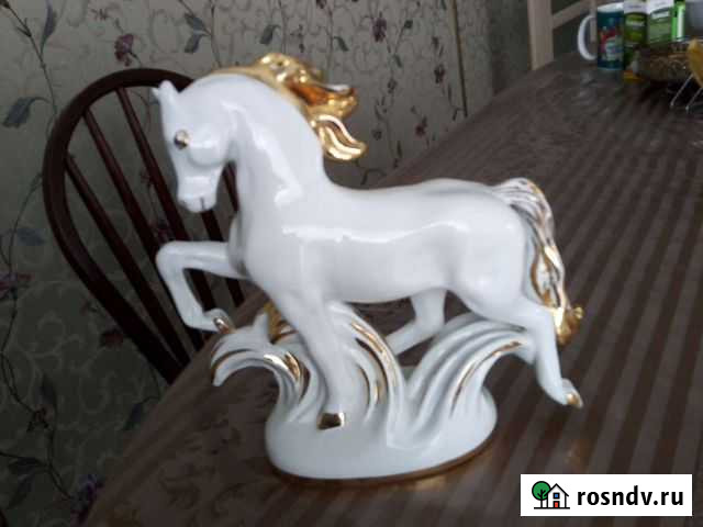 Фарфоровая статуэтка конь огонь Оренбург - изображение 1