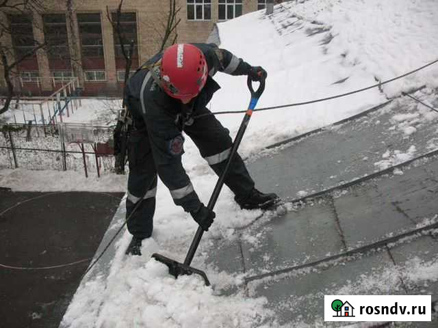 Очистка кровли и участка от снега и сосулек Сызрань - изображение 1