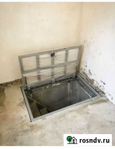 Люк в подвал с амортизаторами под плитку, ламинат Астрахань - изображение 1
