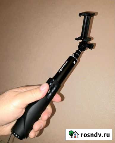 Селфи. +блутуз+зум+поворот камер. Управл.с ручки Норильск - изображение 1