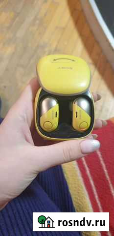 Наушники беспроводные Sony WF-SP700N, жёлтый Санкт-Петербург - изображение 1