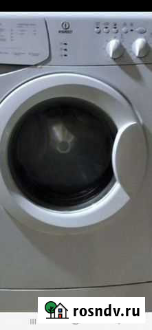 Стиральная машина бу indesit узкая Осташков - изображение 1