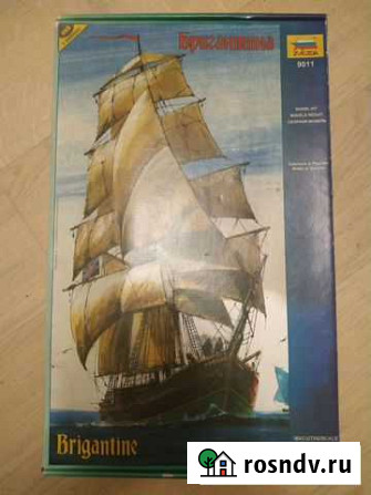 Модель Zvezda Brigantine Санкт-Петербург - изображение 1