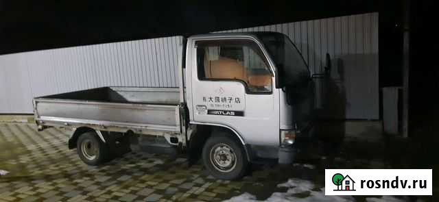 Nissan Atlas бортовой, 2002 Курганинск - изображение 1