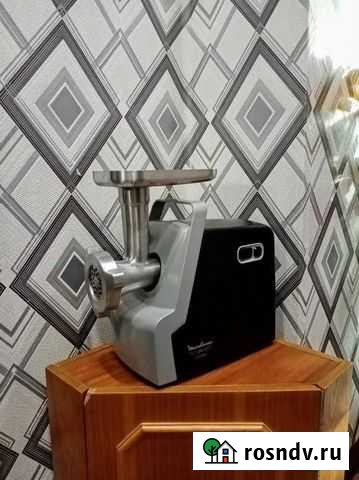 Новая Мясорубка Moulinex HV7 ME546810 Саратов - изображение 1