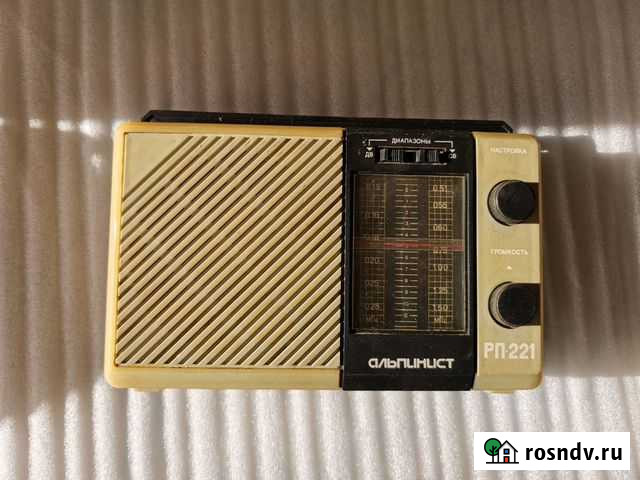 Радиоприемник Альпинист рп 221 Новороссийск - изображение 1