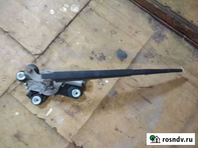 Стеклоочиститель крышки багажника Форд фокус 2+ Владимир - изображение 1