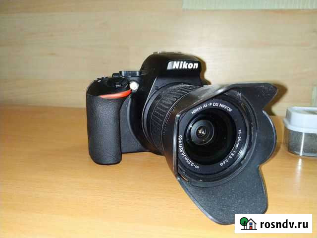 Зеркальный фотоаппарат Nikon d3500 Барнаул - изображение 1