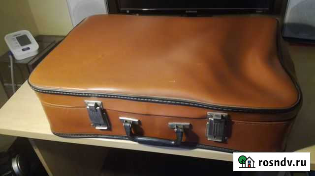 Чемодан с ключом СССР 1984 г+бесплатная доставка Барнаул - изображение 1