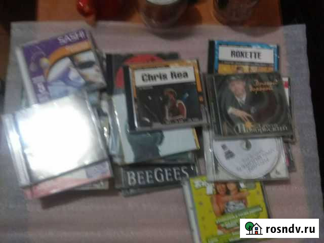 Книги -25 шт+ пакет Симферополь - изображение 1