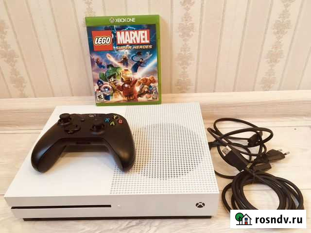 Xbox One S +1 геймпад +15 игр Белгород - изображение 1