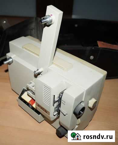 Кинопроектор Русь 8 мм 1988г Екатеринбург - изображение 1