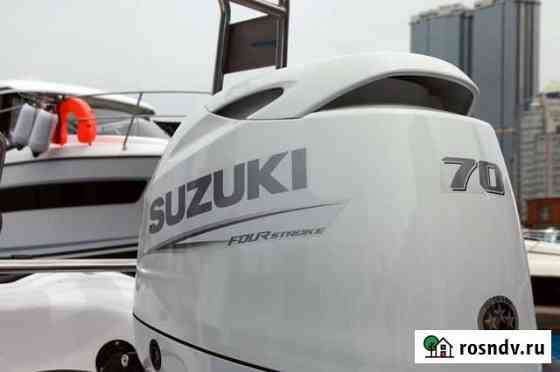 Мотор лодочный Suzuki DF70ATX, белый Владивосток