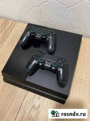Sony PS4 (2геймпада) Киров - изображение 1