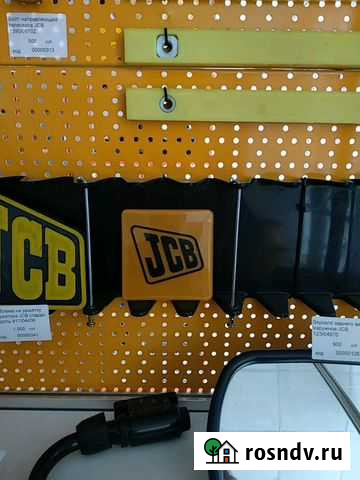 Эмблема на решетку радиатора JCB новая модель Старый Оскол - изображение 1