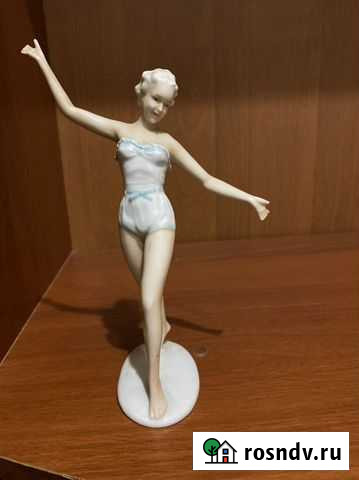 Фарфоровая статуэтка Петрозаводск - изображение 1