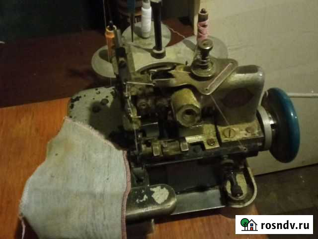 Оверлок для швейной машины Томск - изображение 1