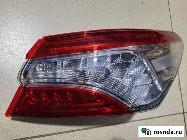 Фонарь наружный задний правый Toyota Camry V70 Гудермес - изображение 1