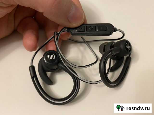 Беспроводные наушники jbl reflect ontour Сургут - изображение 1