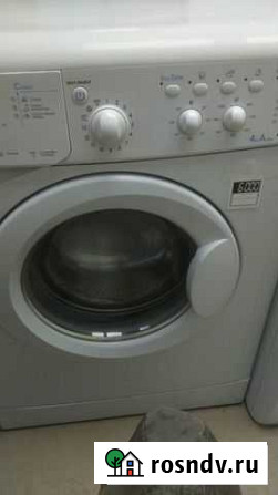 Стиральная машина Indesit iwuc 4105 Томск - изображение 1