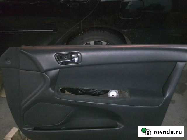 Обшивка передней правой двери toyota camry acv30 Киселевск - изображение 1