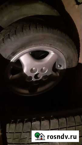 4 Диска 15R. 5/114.3. и 3 шины зим Ангарск - изображение 1