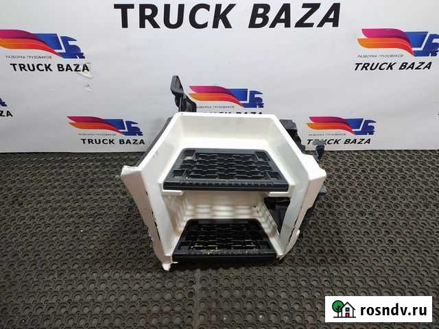 Корпус подножек правый Renault T Нижний Новгород - изображение 1