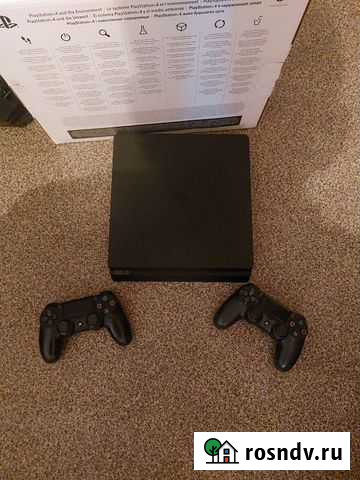 Sony PS4 slim+2геймпада+2диска с играми Пенза - изображение 1