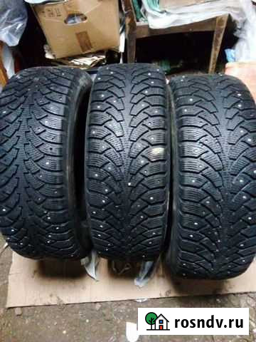 Nokian 215/60 R16 3шт Калуга - изображение 1