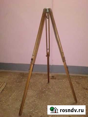 Винтажный, старинный штатив тринога Санкт-Петербург - изображение 1