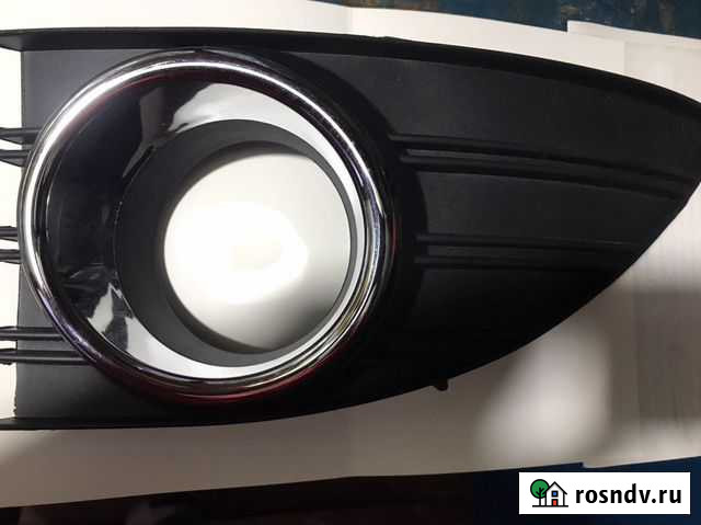 Решетка переднего бампера под левую противотуманны Ульяновск - изображение 1