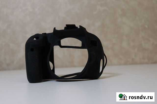 Canon 800D / резиновый чехол Калуга - изображение 1