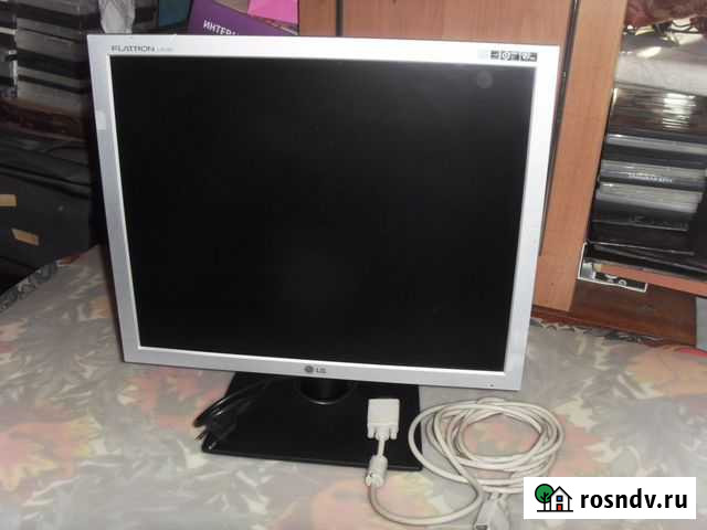 Монитор LG Flatron L1919S Хабаровск - изображение 1