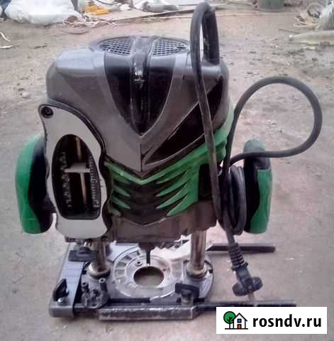 Фрезер hitachi M12SA2 Астрахань - изображение 1