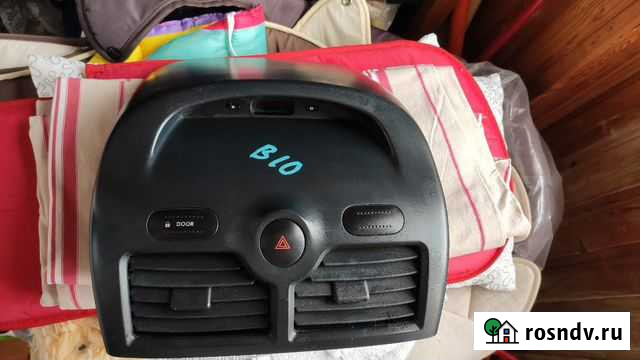 Передняя панель торпеды с часами на Ниссан Альмера Троицк - изображение 1