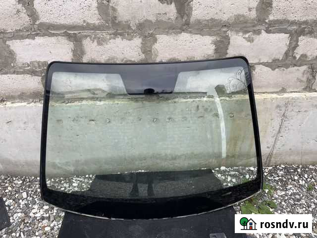 Hyundai solaris 2 лобовое стекло Б/У Махачкала - изображение 1
