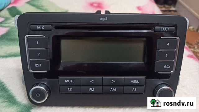 Магнитола на volkswagen polo Тверь - изображение 1