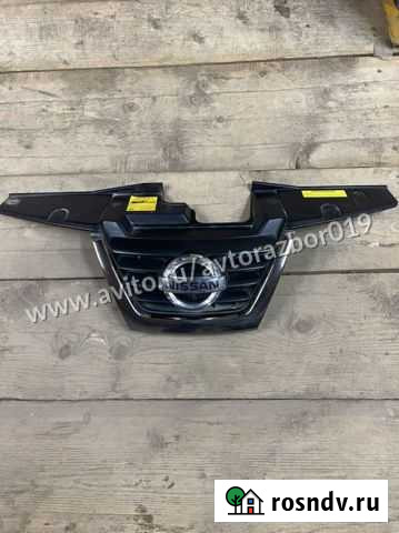 Решетка радиатора оригинальная Nissan Juke Ижевск - изображение 1