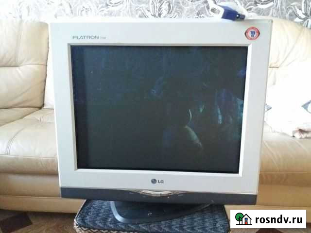 Монитор для компьютера LG Бор - изображение 1